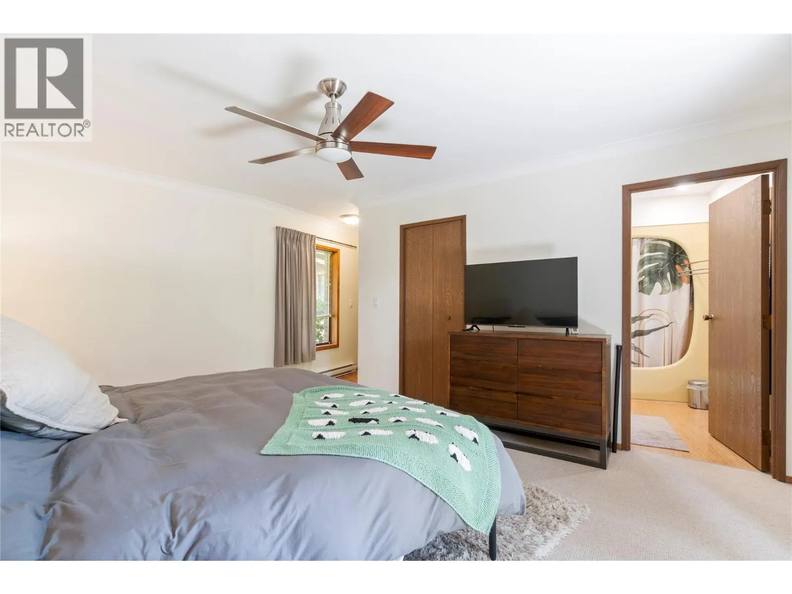 2631 Grandview Place