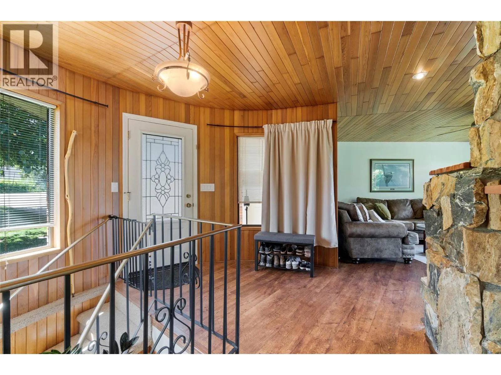 2631 Grandview Place
