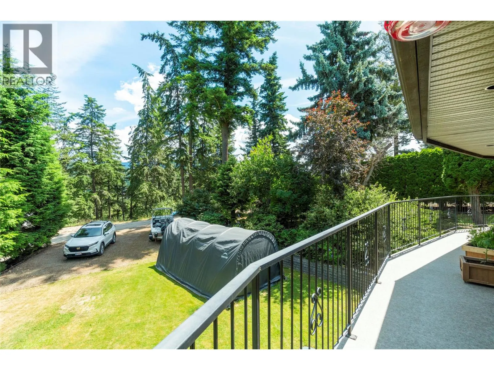 2631 Grandview Place