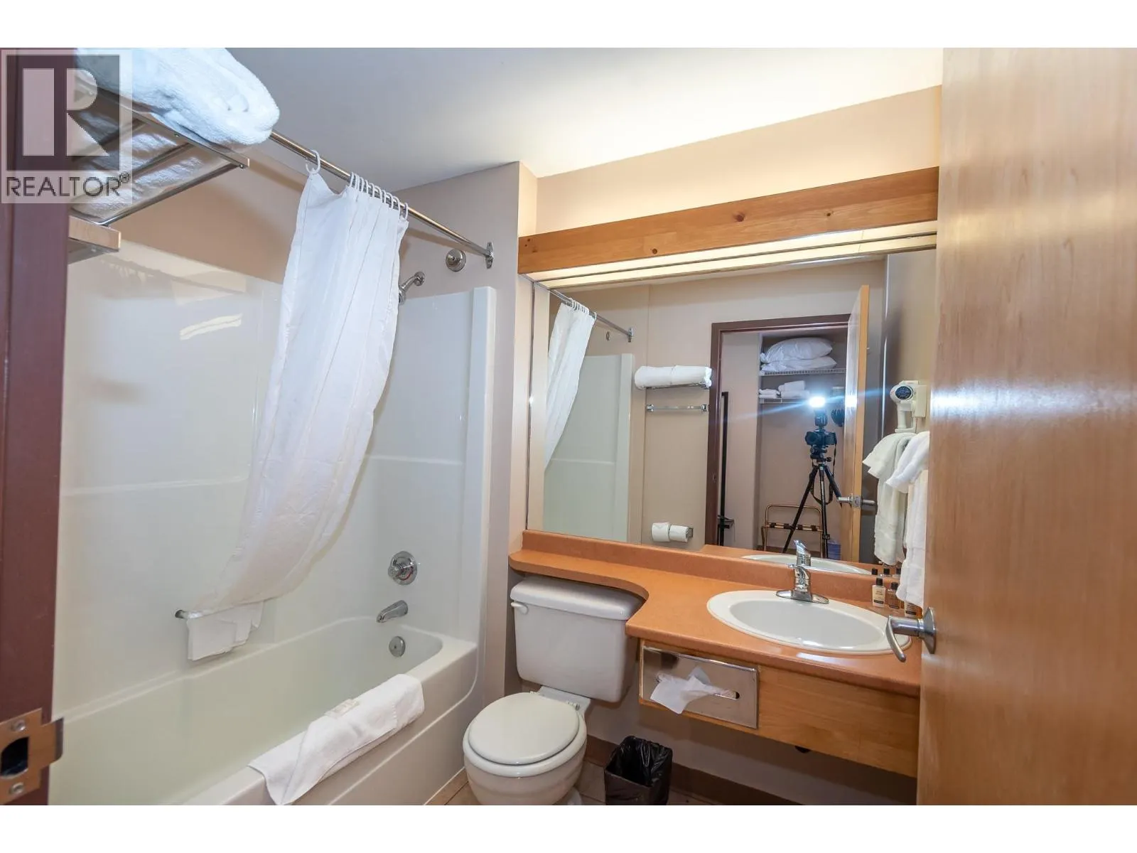 5340 Big White Road Unit# 227