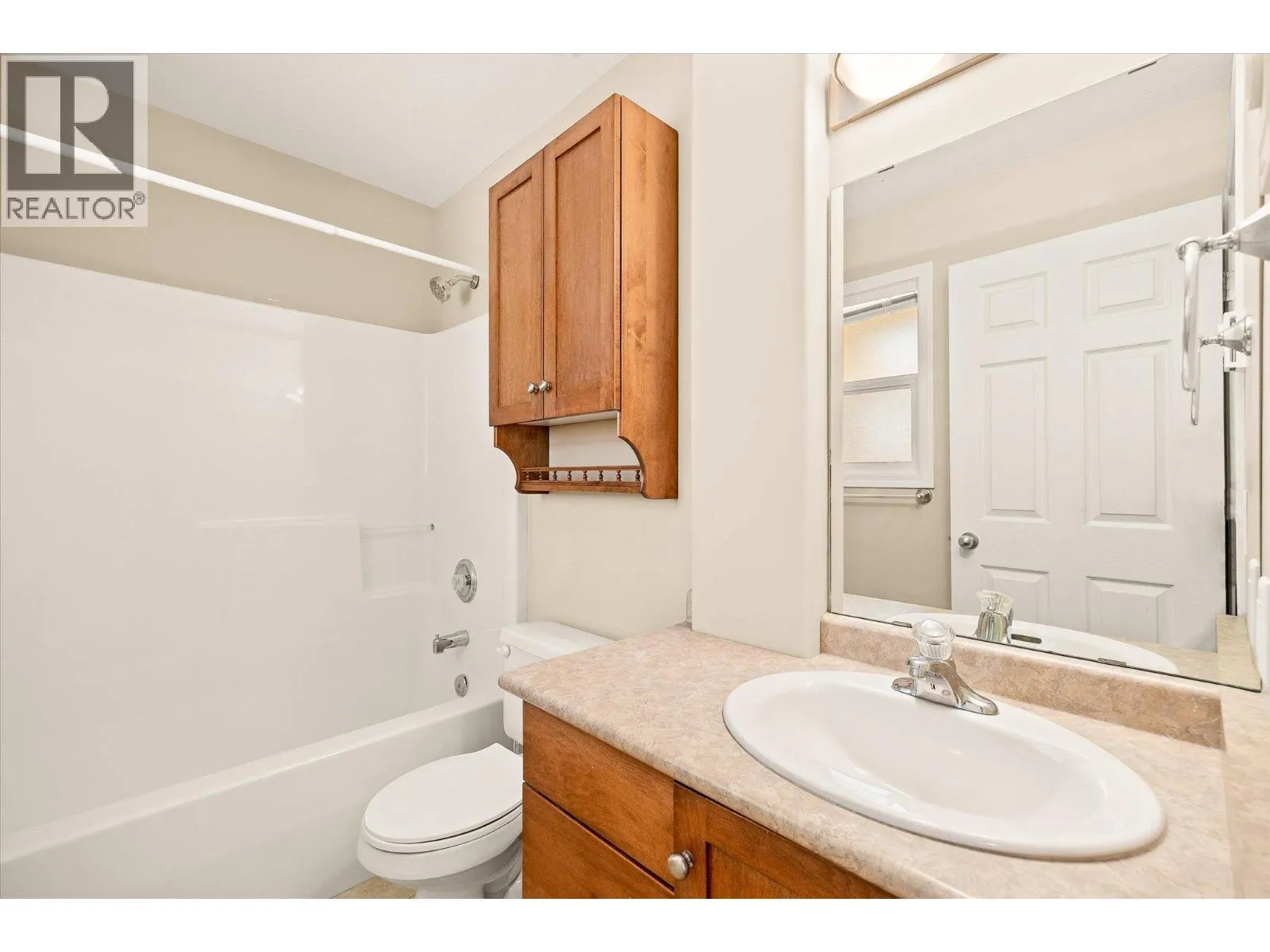5460 Clements Crescent Unit# 106
