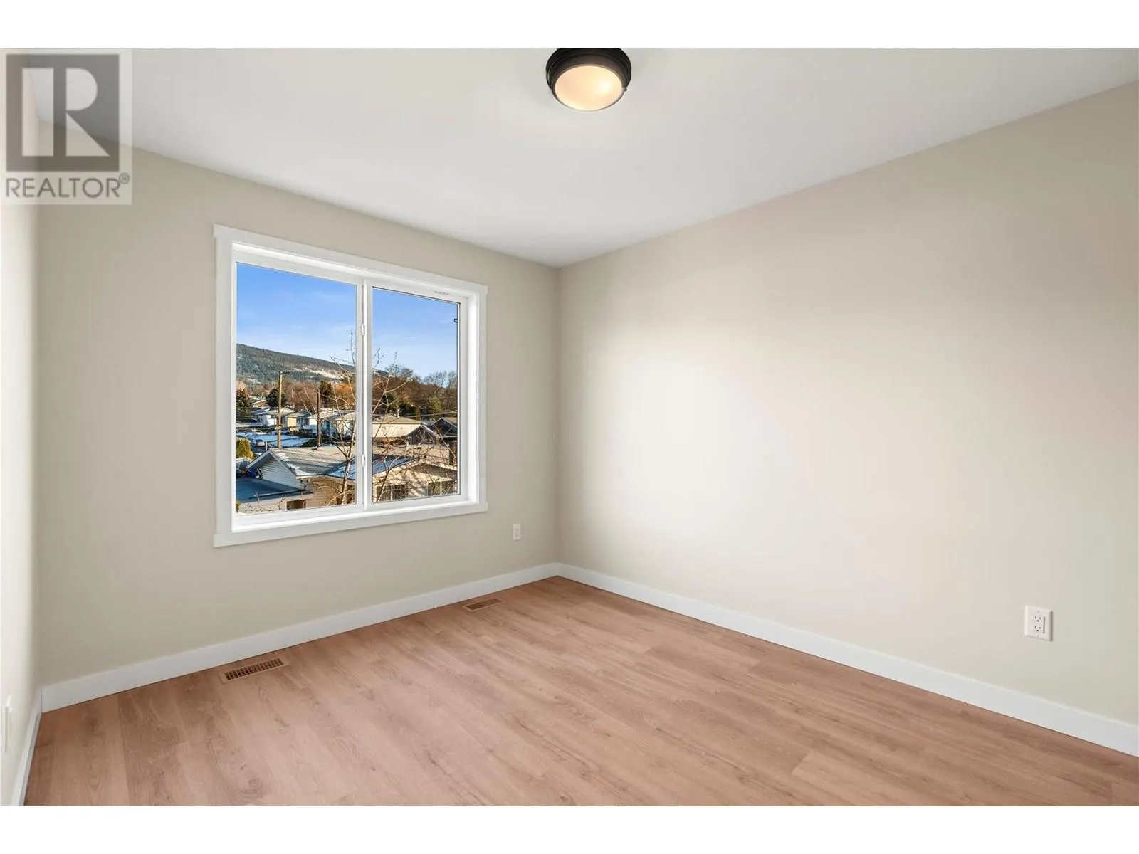 3907 26 Street Unit# 3