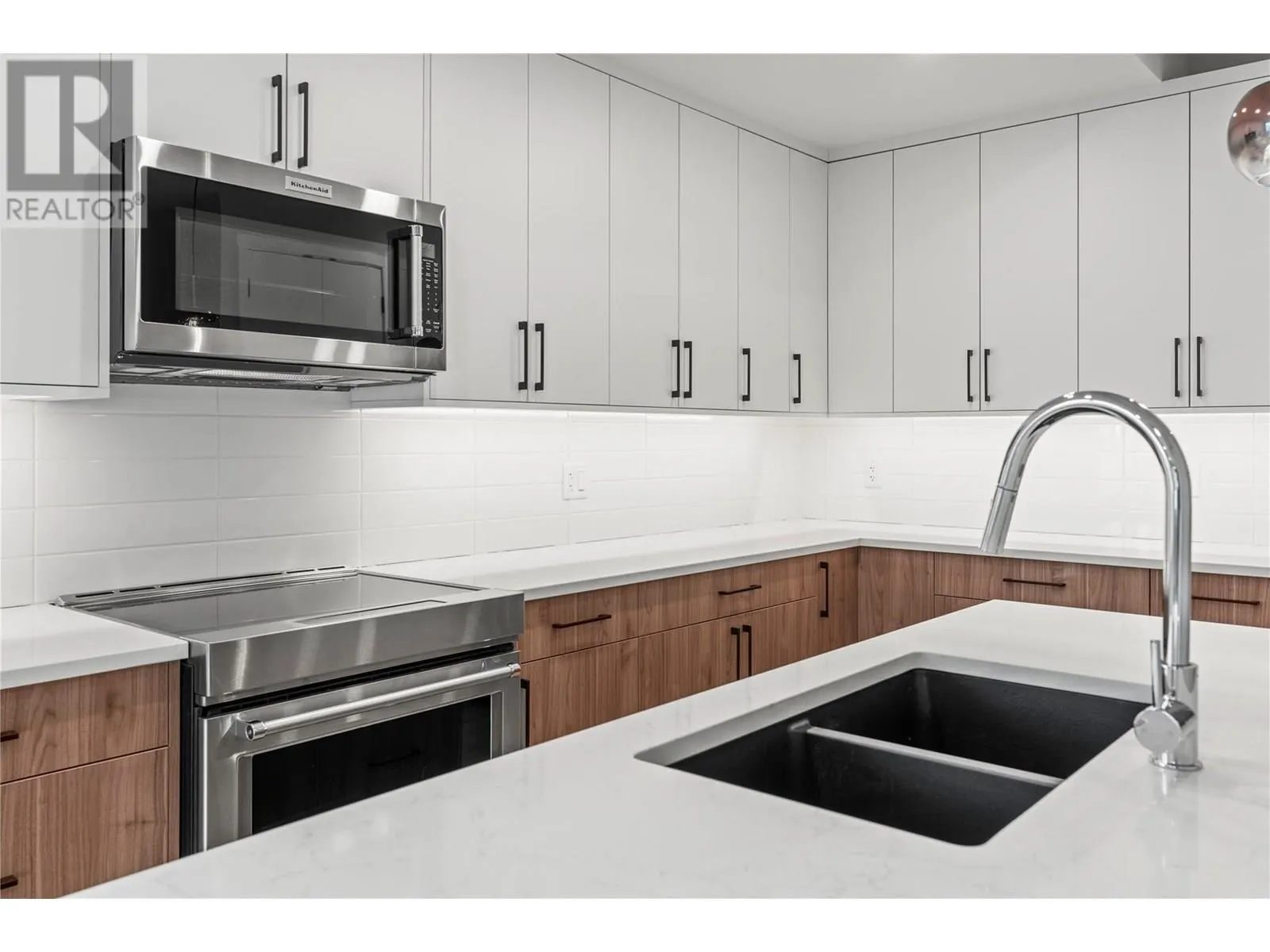3907 26 Street Unit# 3