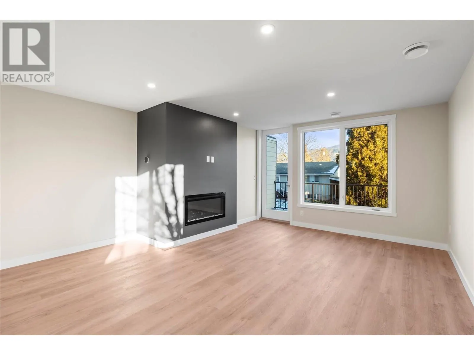 3907 26 Street Unit# 3
