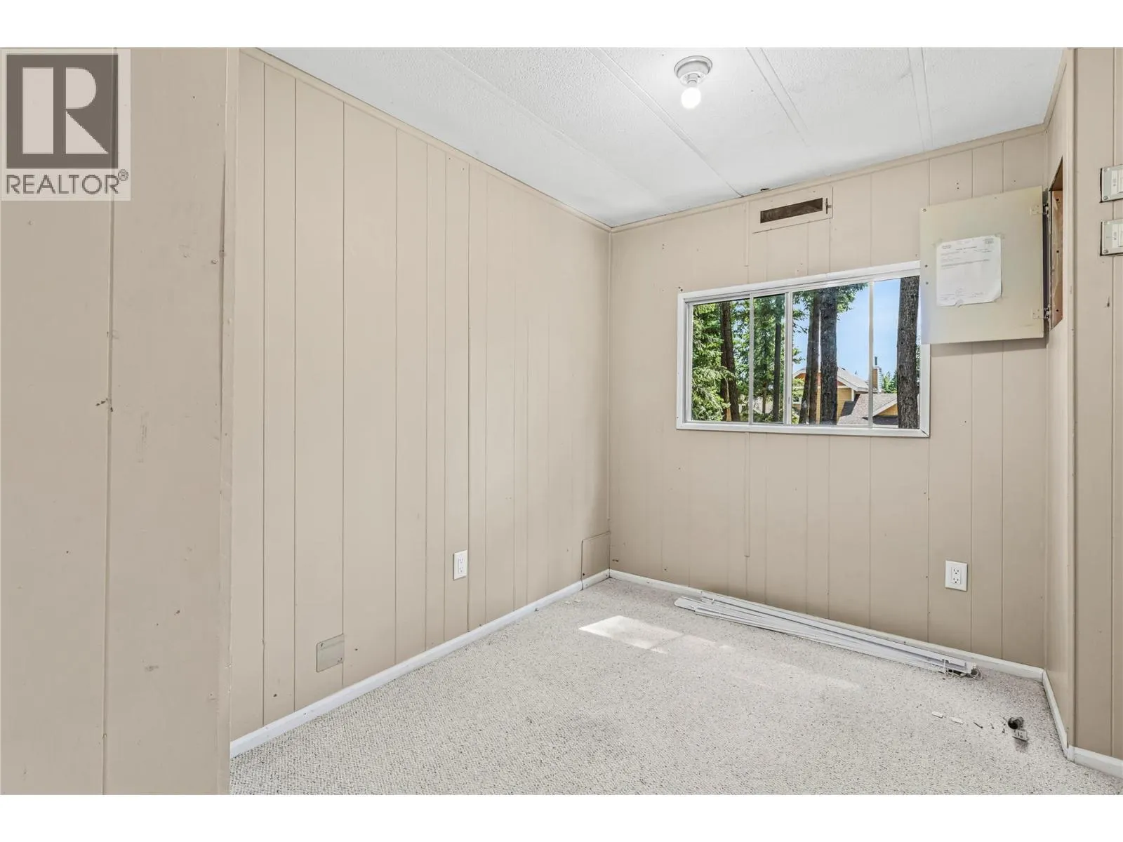 3447 Roberge Road