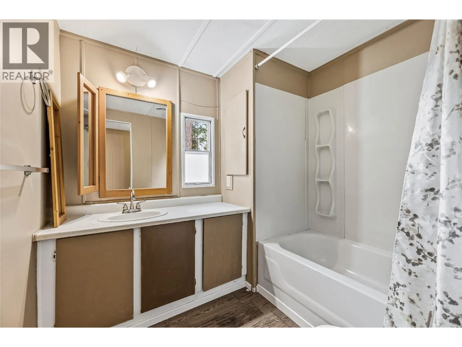 3447 Roberge Road