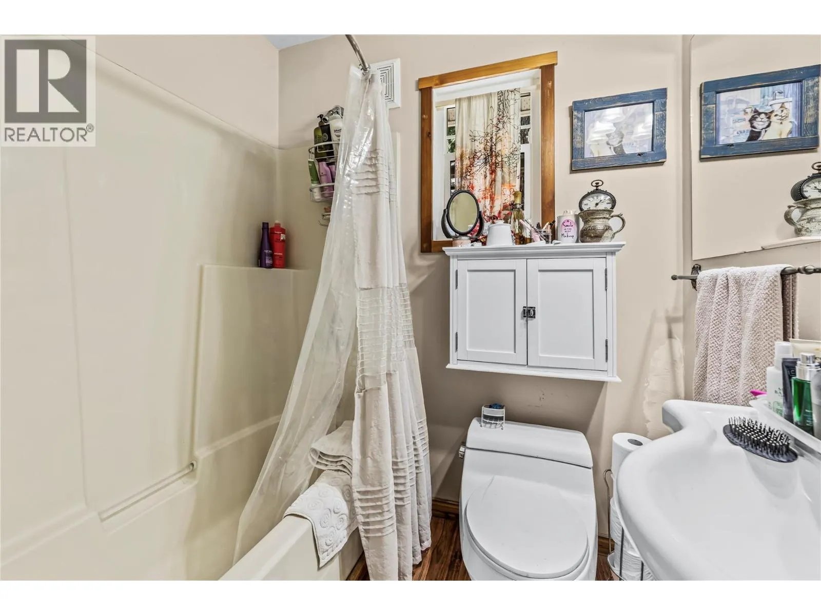 3447 Roberge Road