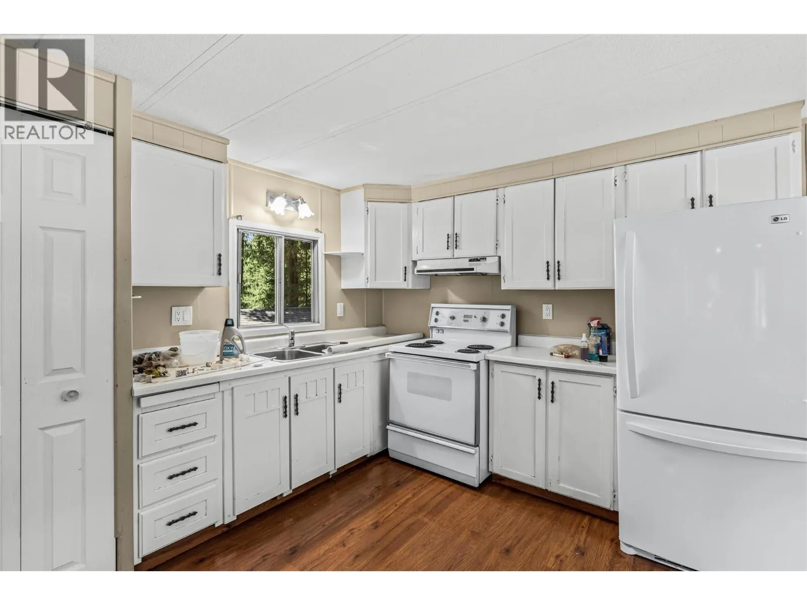 3447 Roberge Road