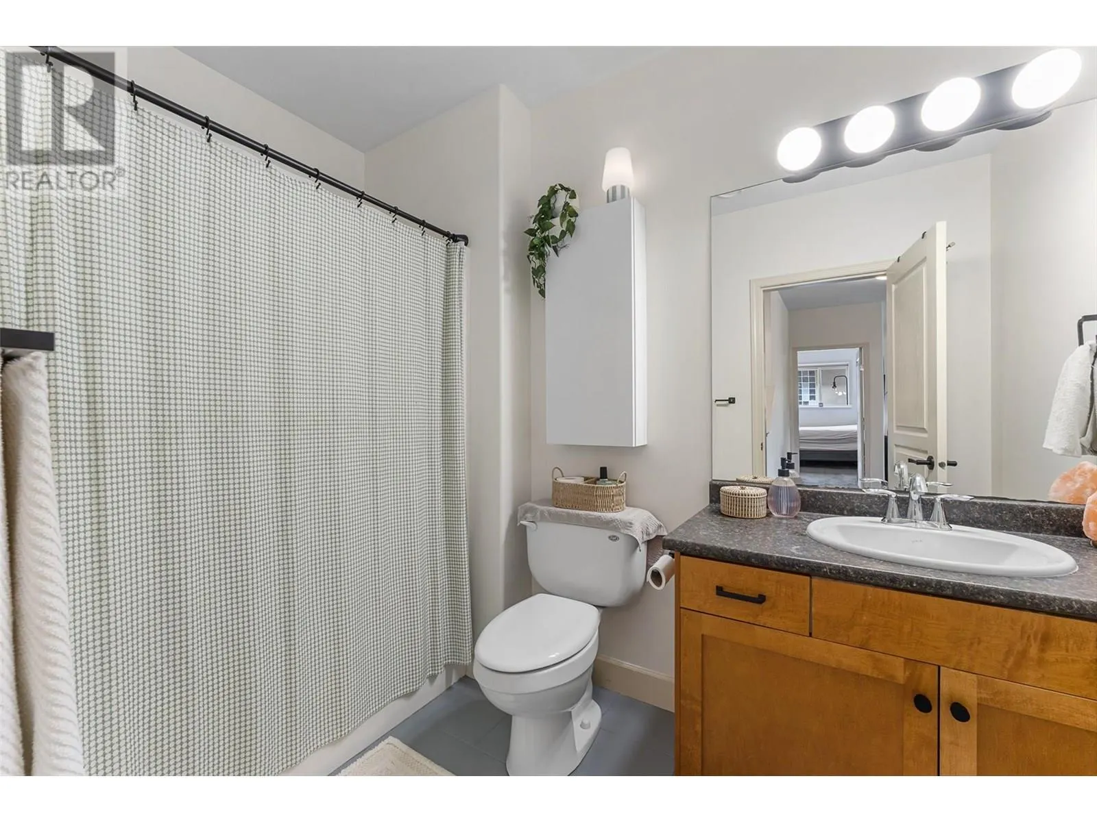 3430 Camelback Drive