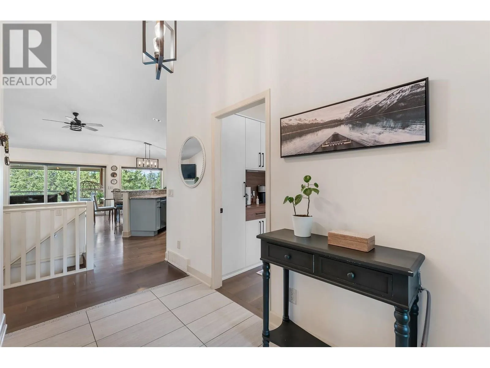 3430 Camelback Drive