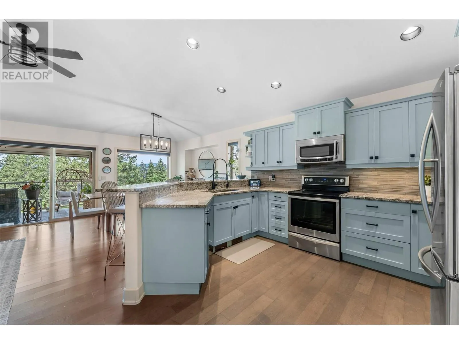 3430 Camelback Drive