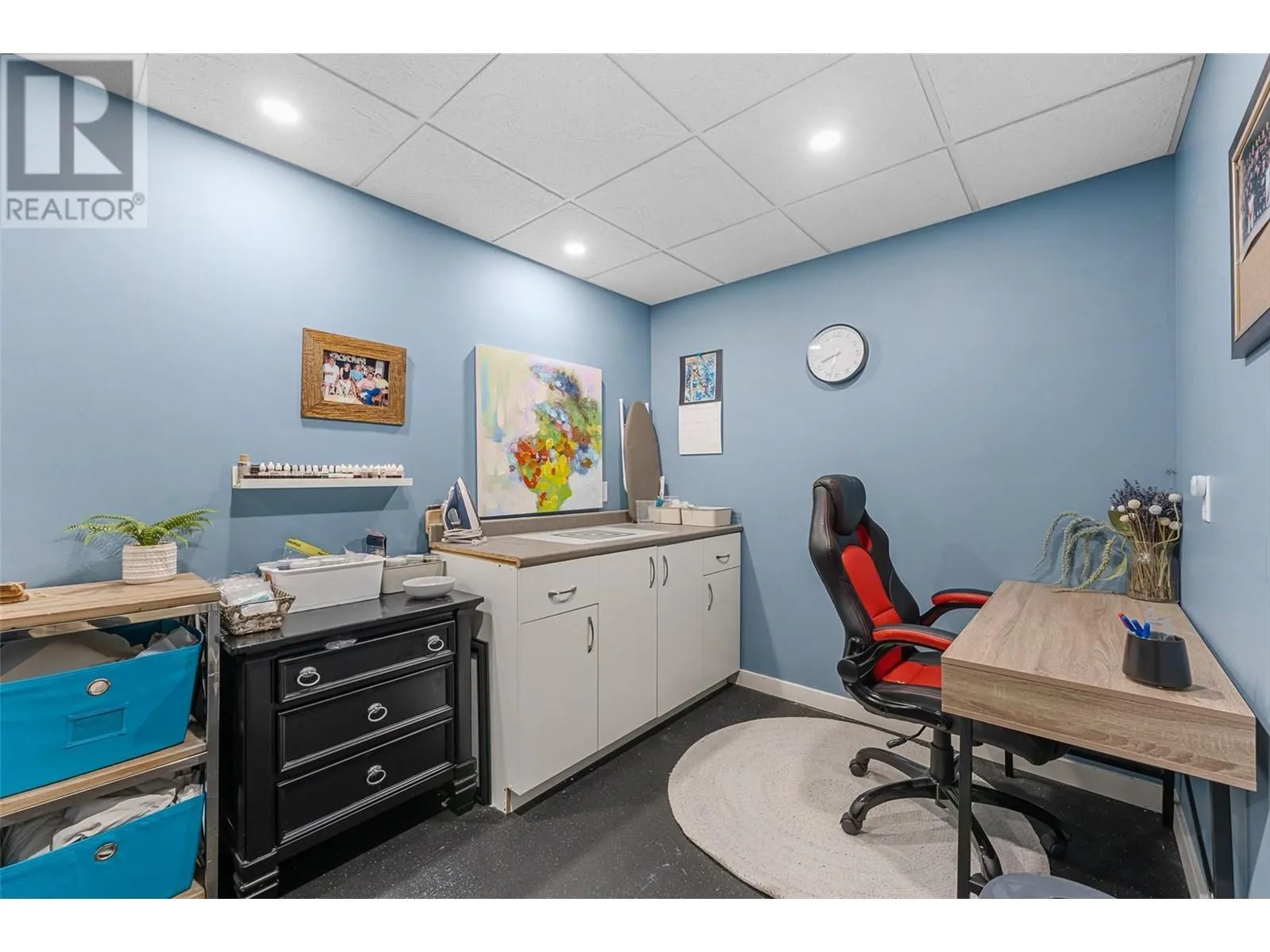 3430 Camelback Drive