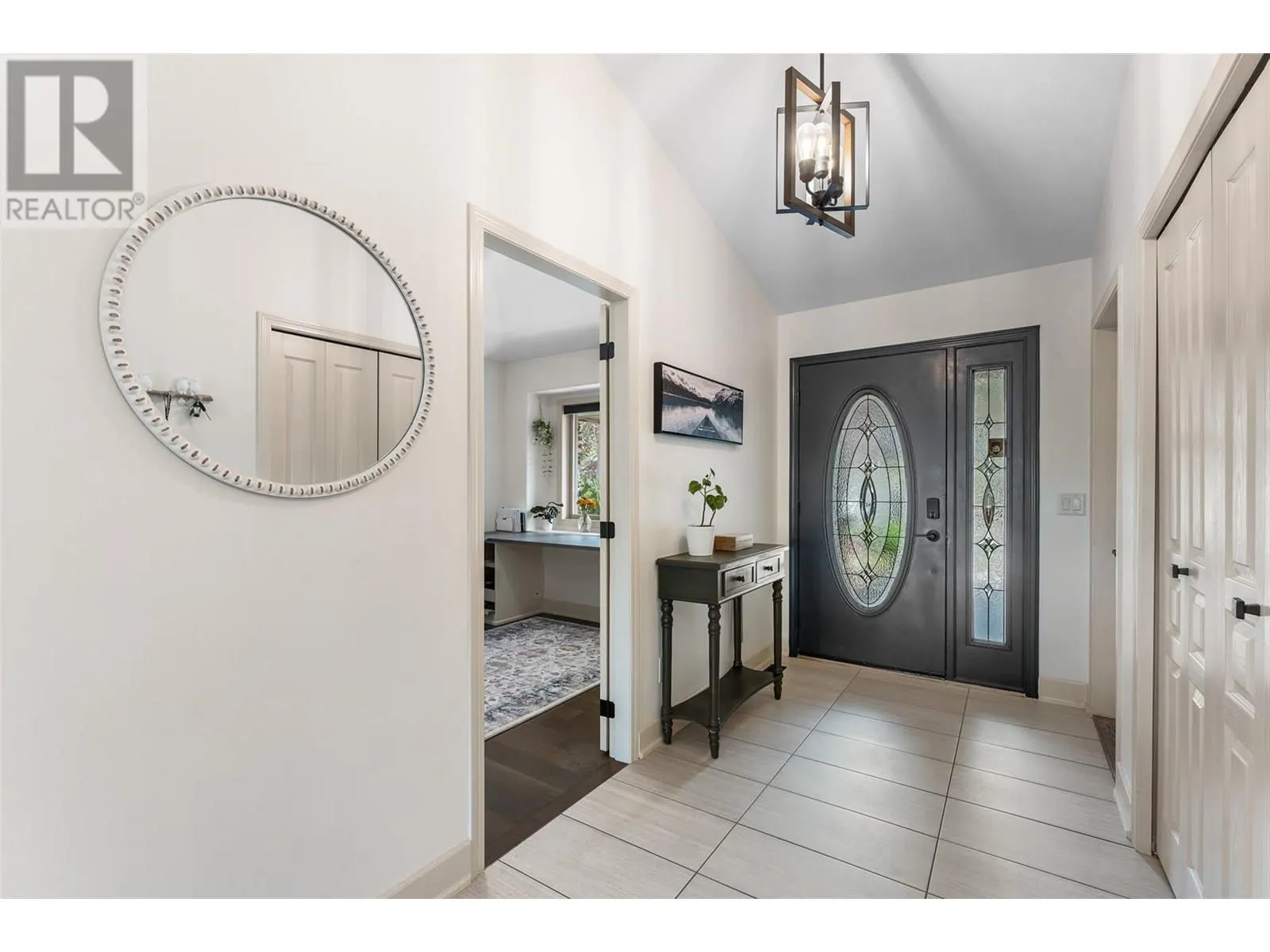 3430 Camelback Drive