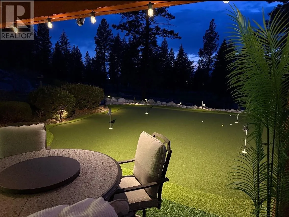 3430 Camelback Drive