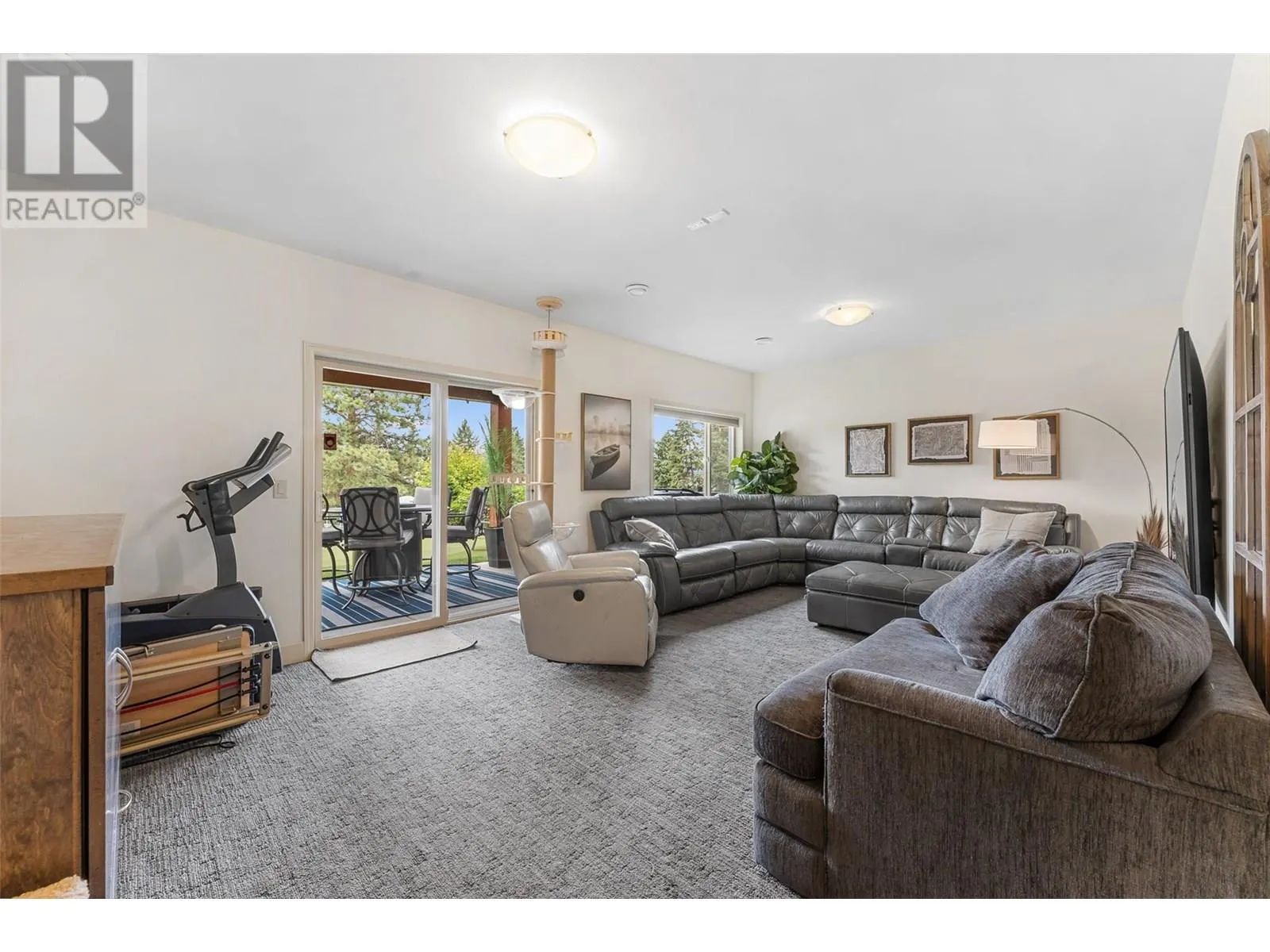 3430 Camelback Drive