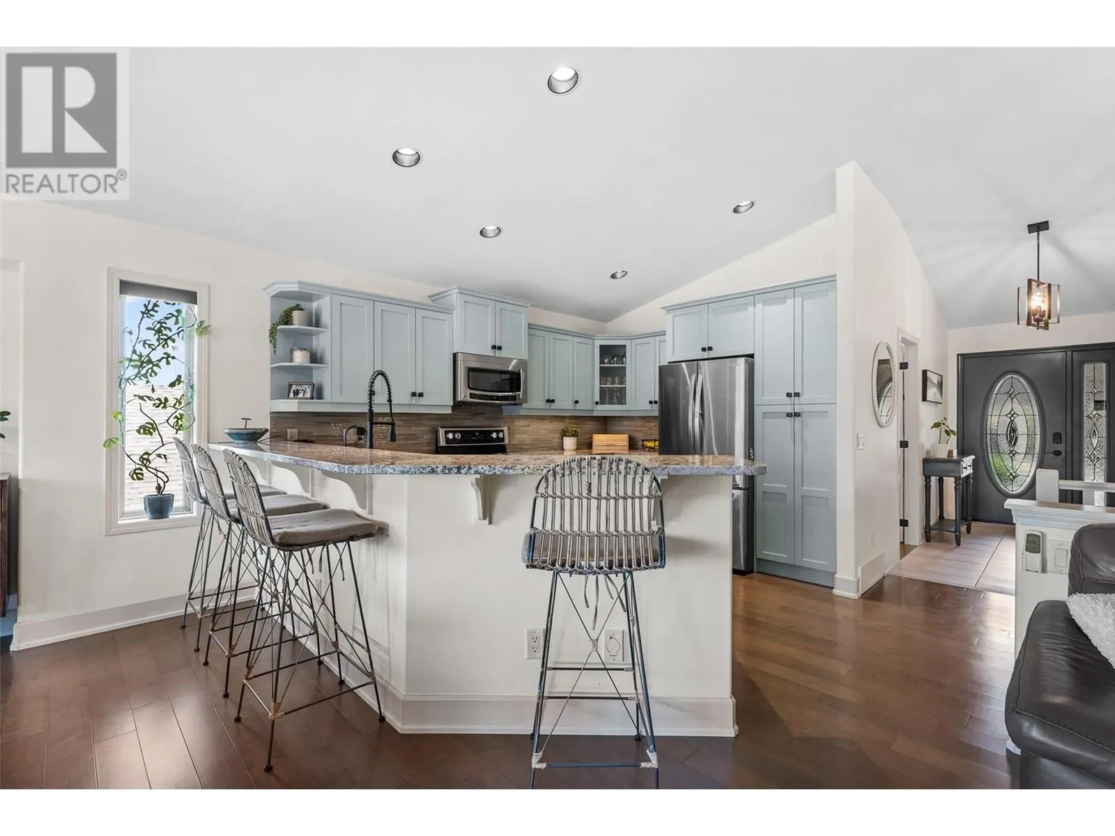 3430 Camelback Drive