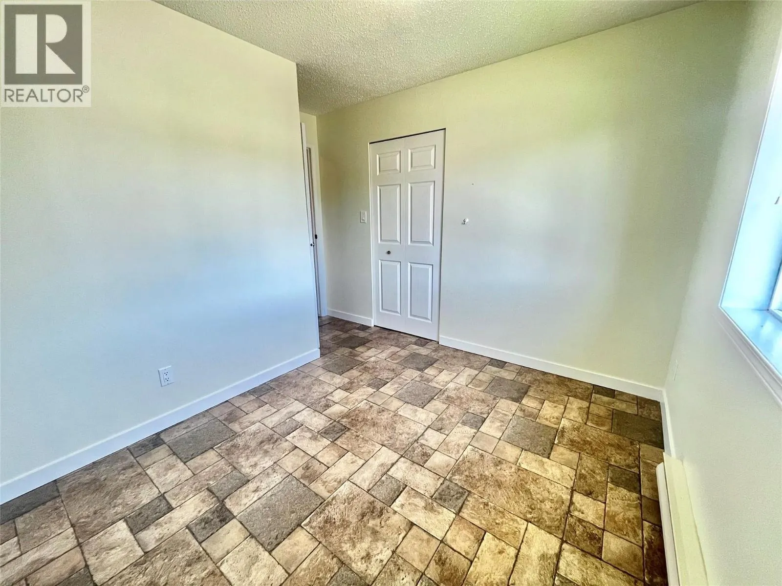 717 21ST Avenue N Unit# 27