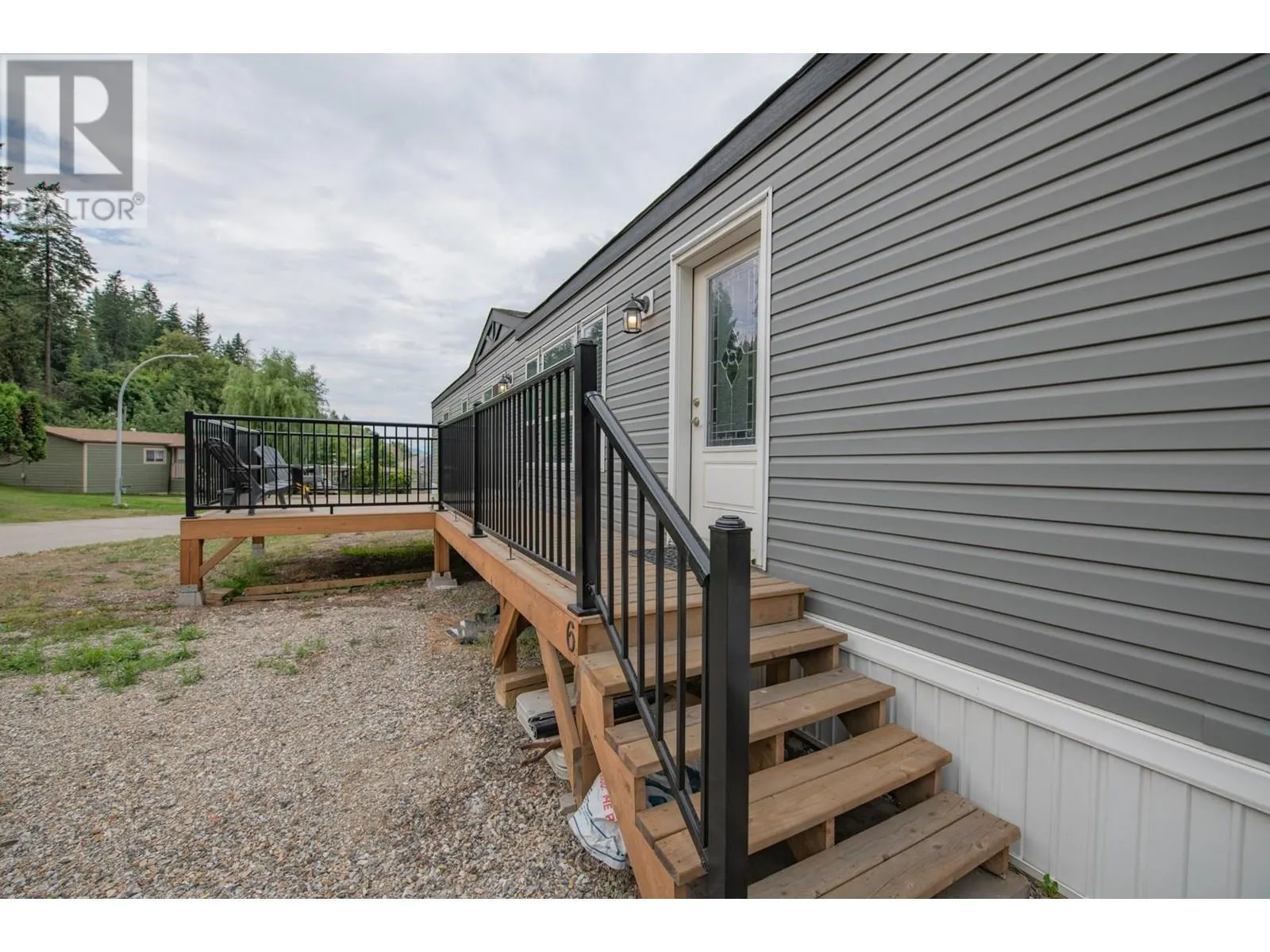 844 Hutley Road Unit# 6