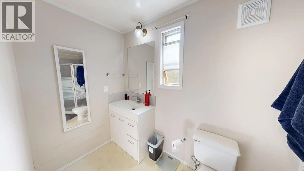 1011 King Crescent