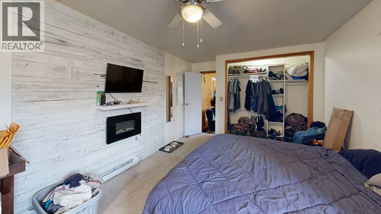 1011 King Crescent