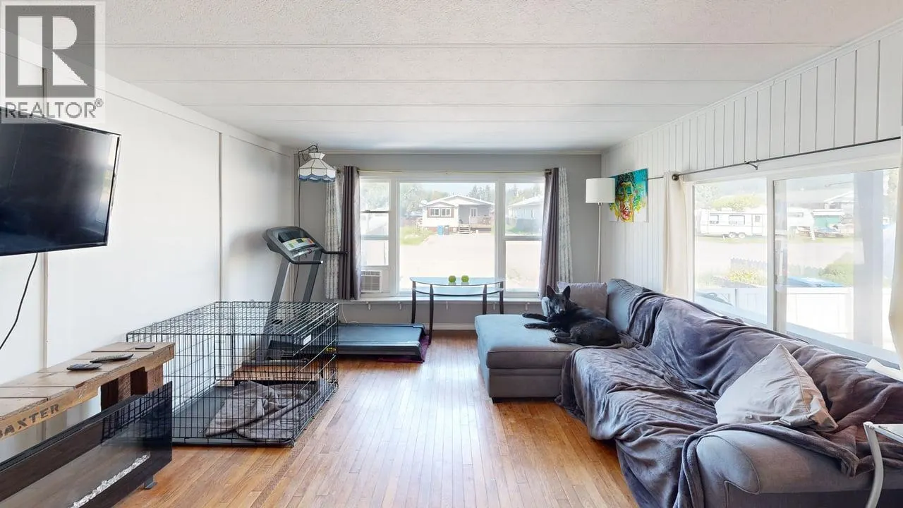 1011 King Crescent