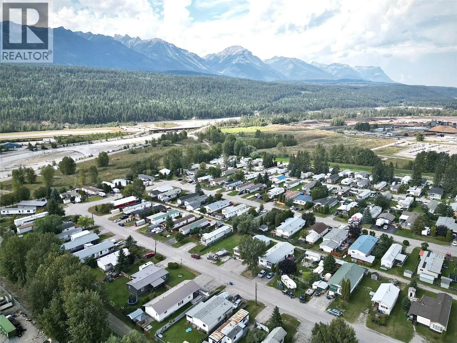 1011 King Crescent