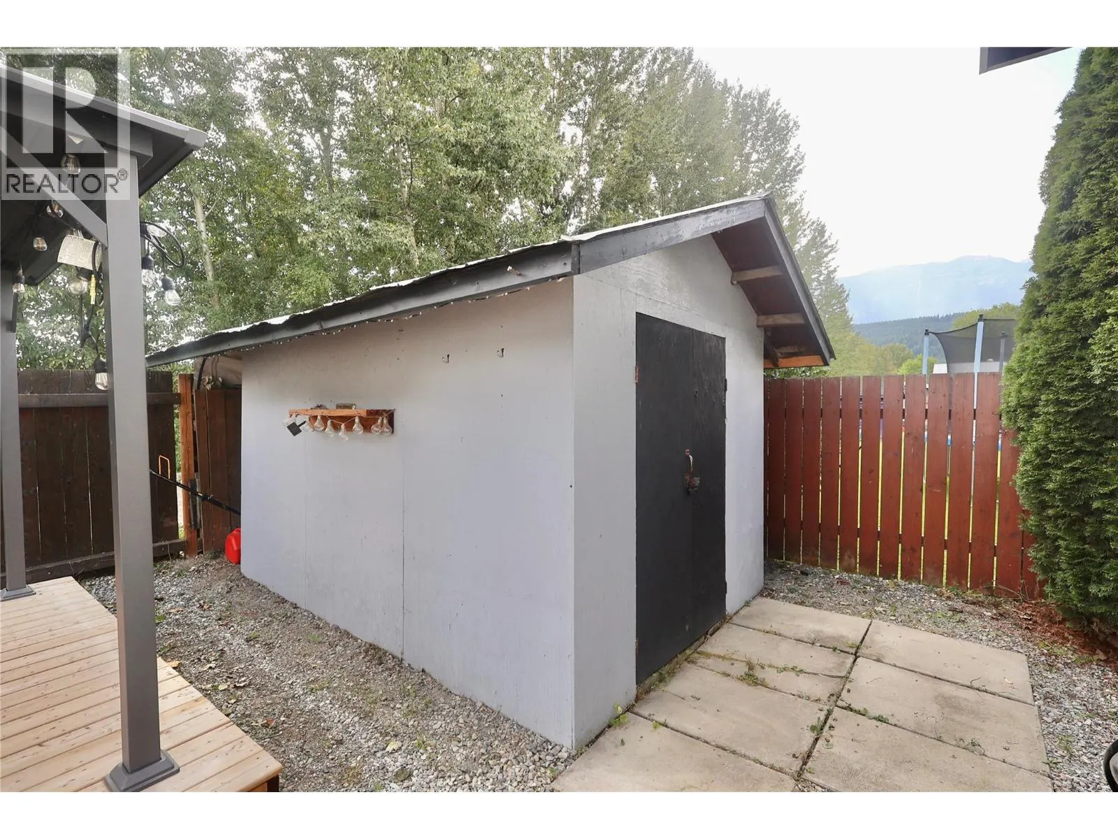 1011 King Crescent