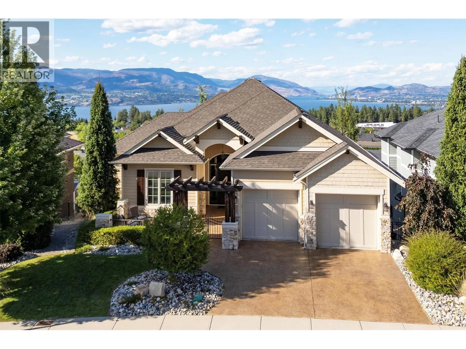 440 Lakepointe Drive