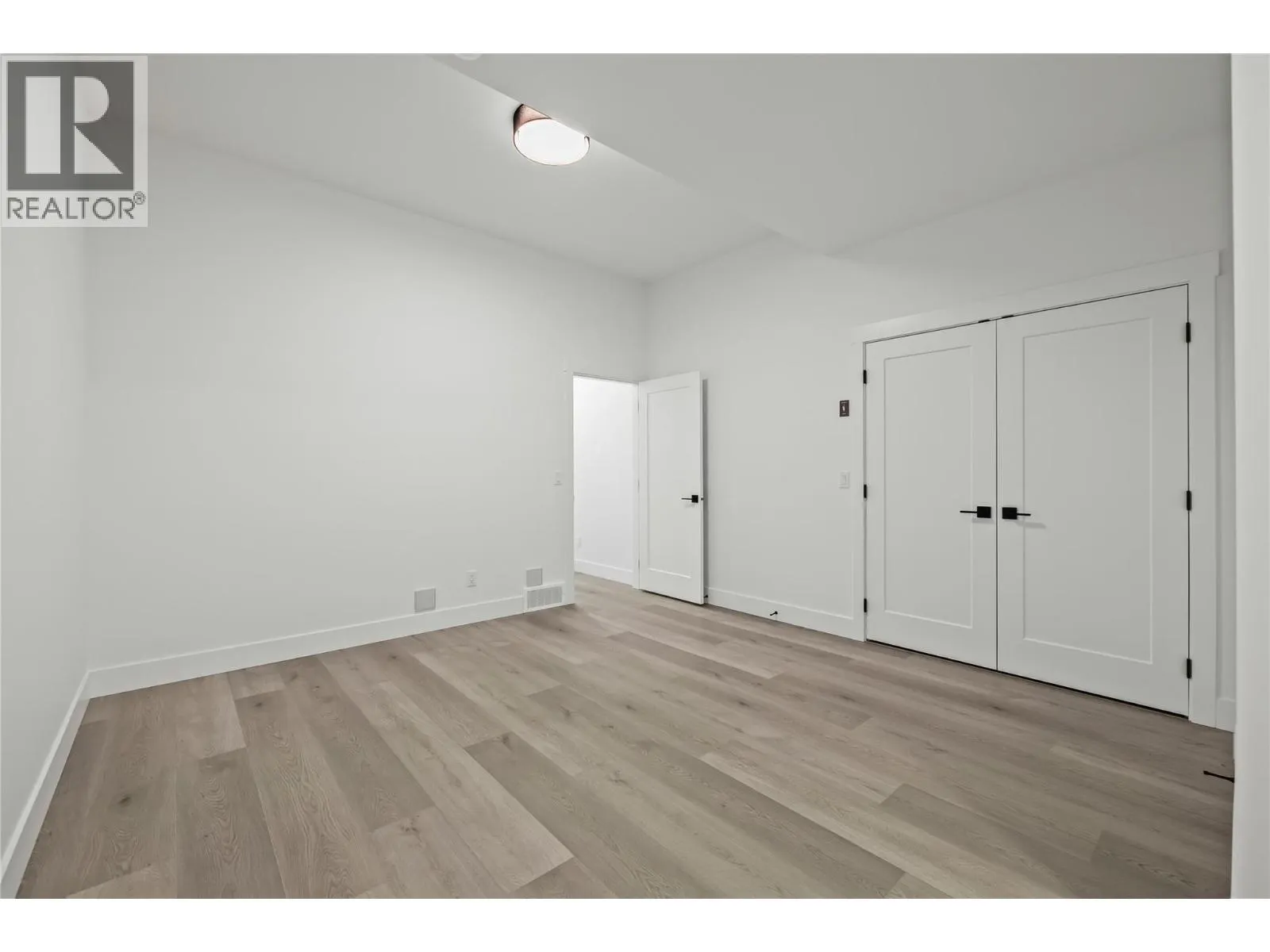 2835 Canyon Crest Drive Unit# 7