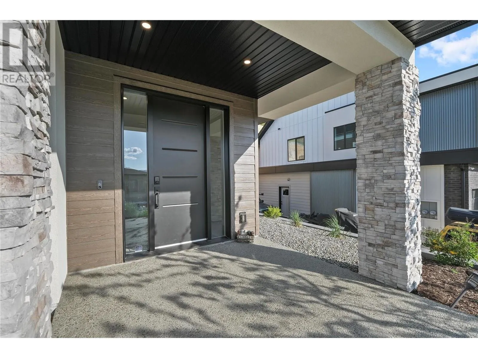 695 Deans Drive