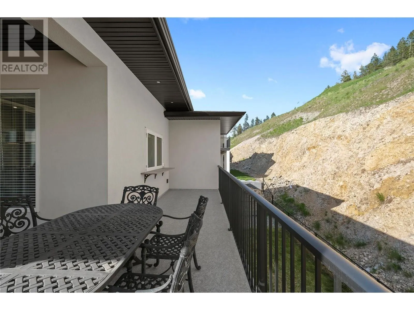 695 Deans Drive