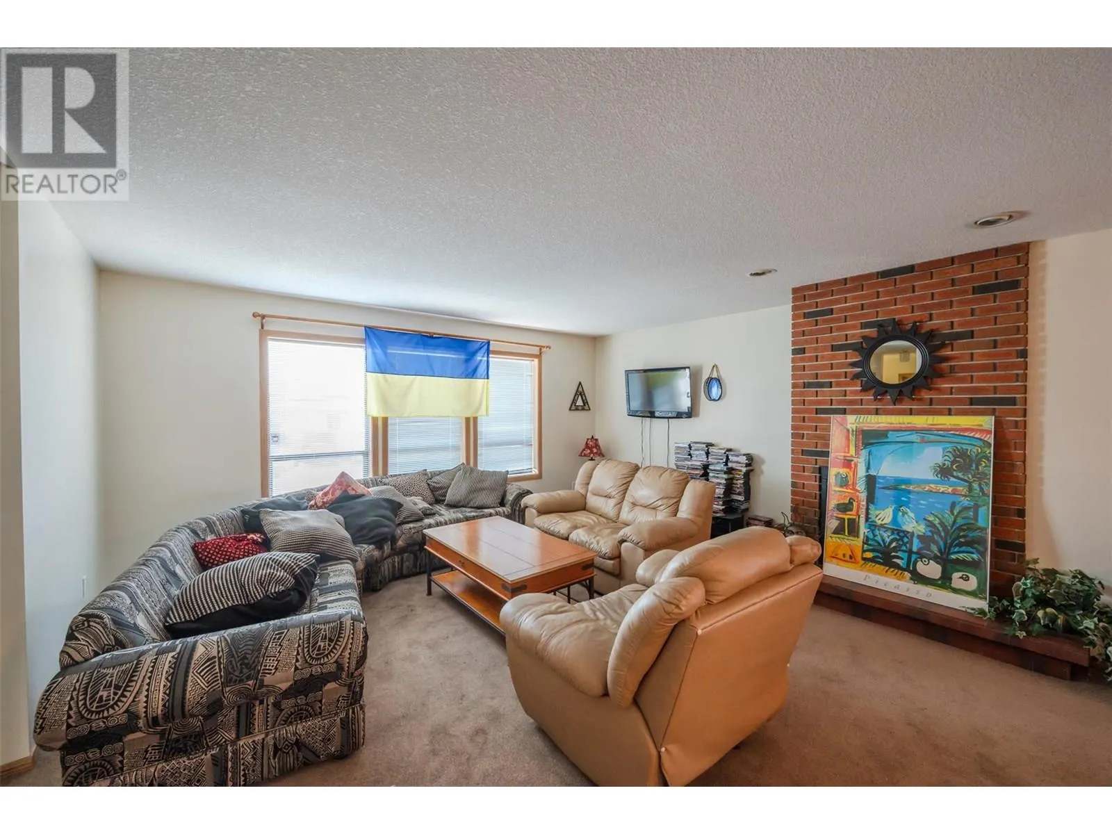 6006 Maple Drive