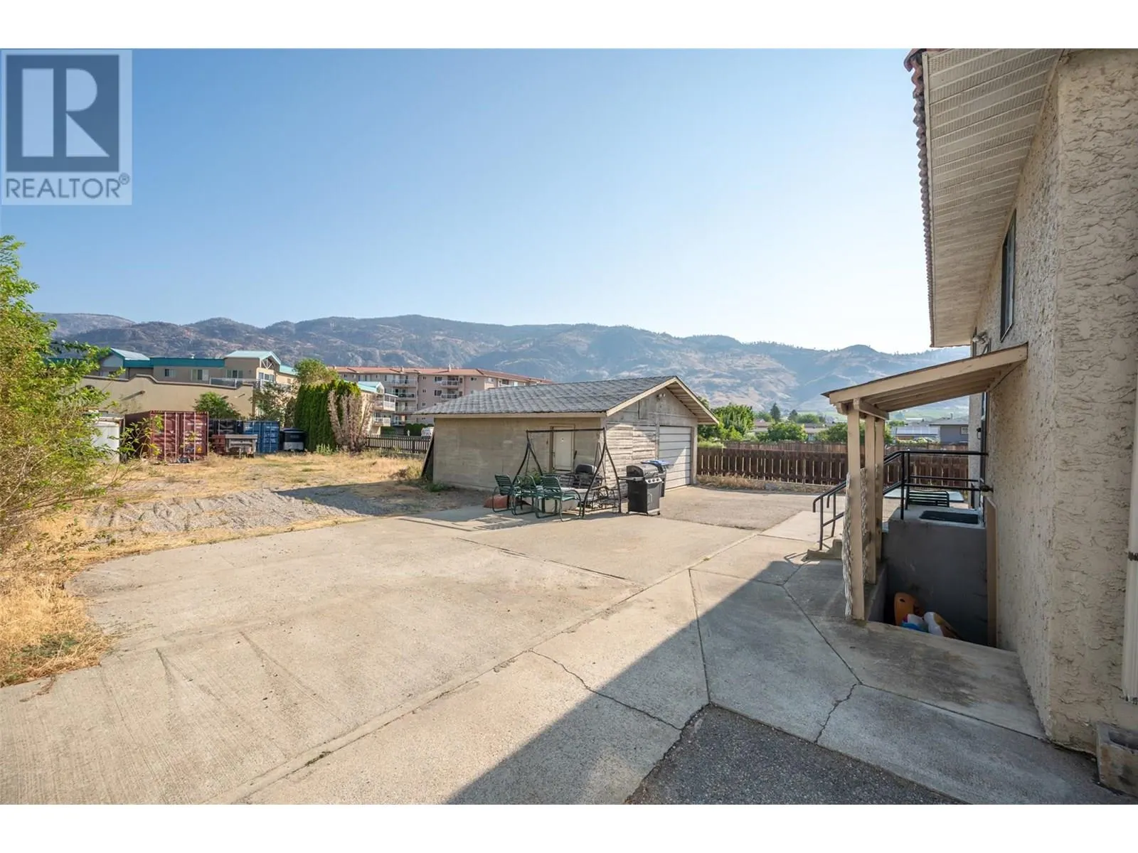6006 Maple Drive