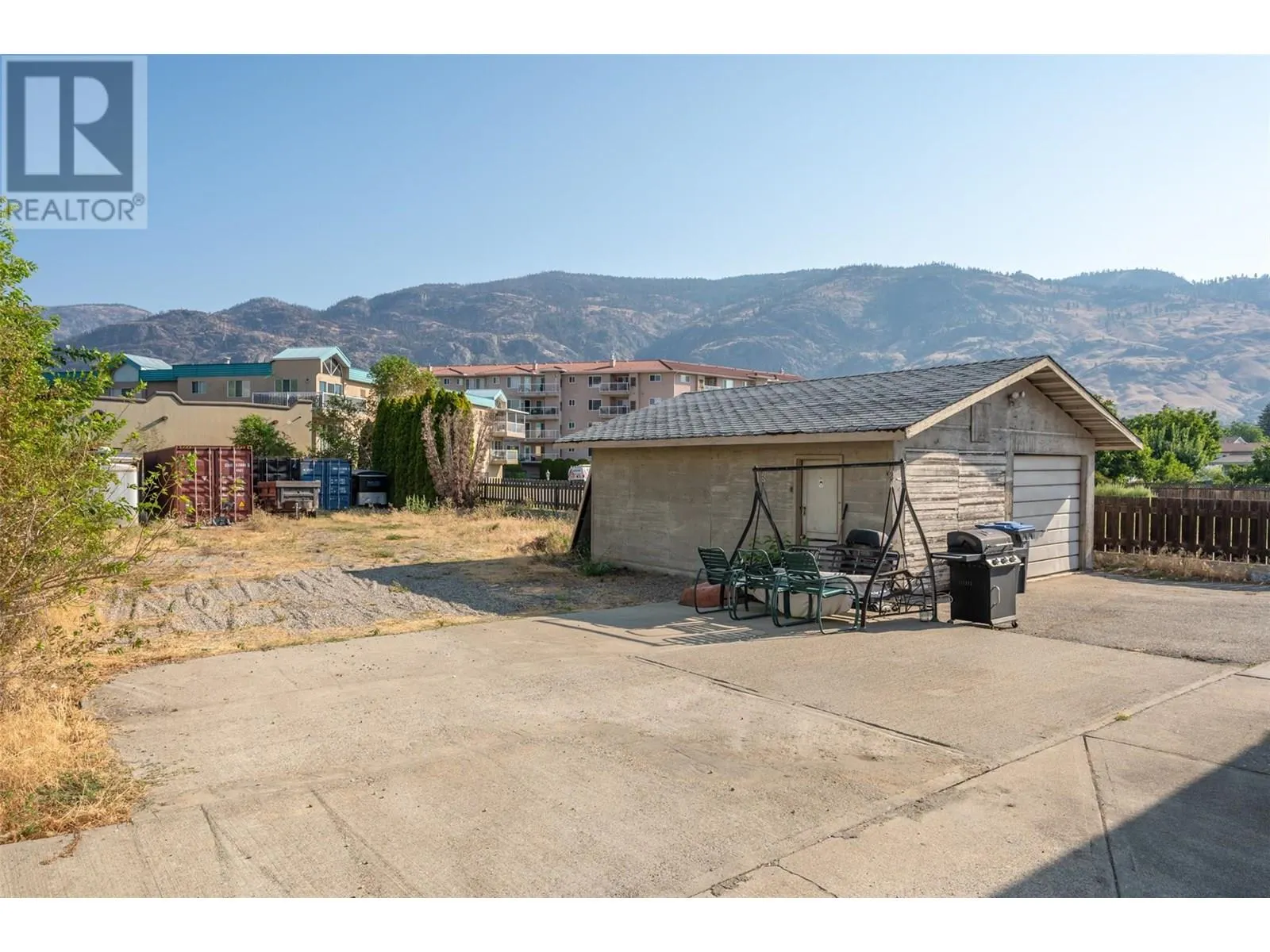6006 Maple Drive