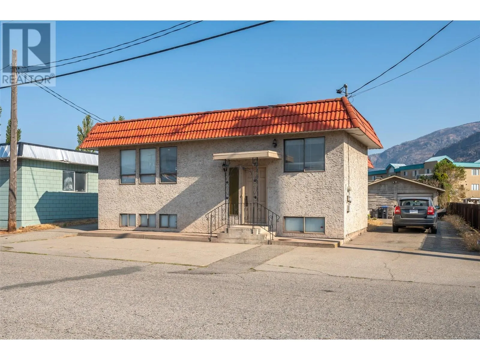 6006 Maple Drive