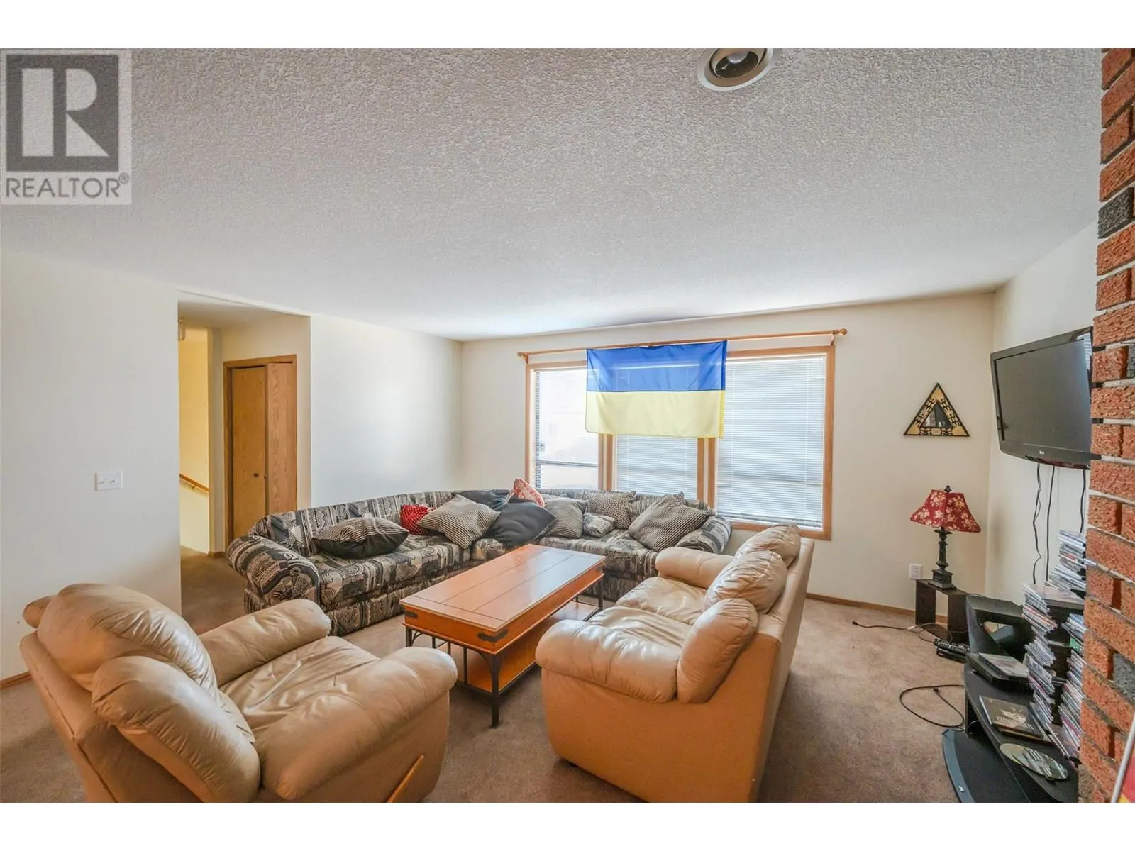 6006 Maple Drive
