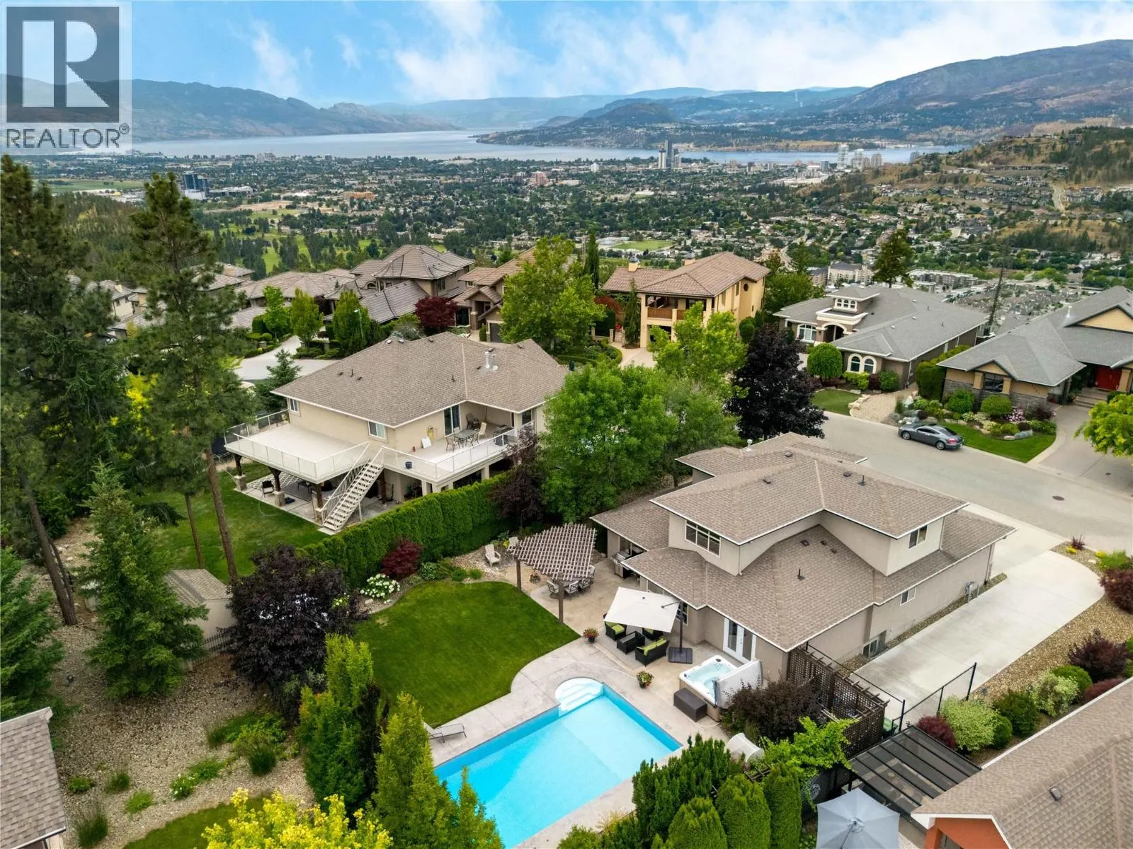 2464 SELKIRK Drive