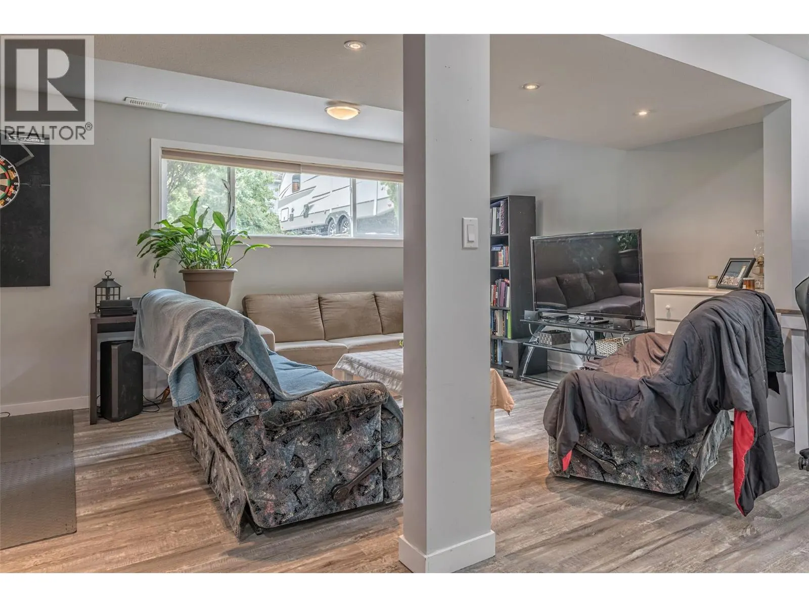 3286 Upper McLeod Road