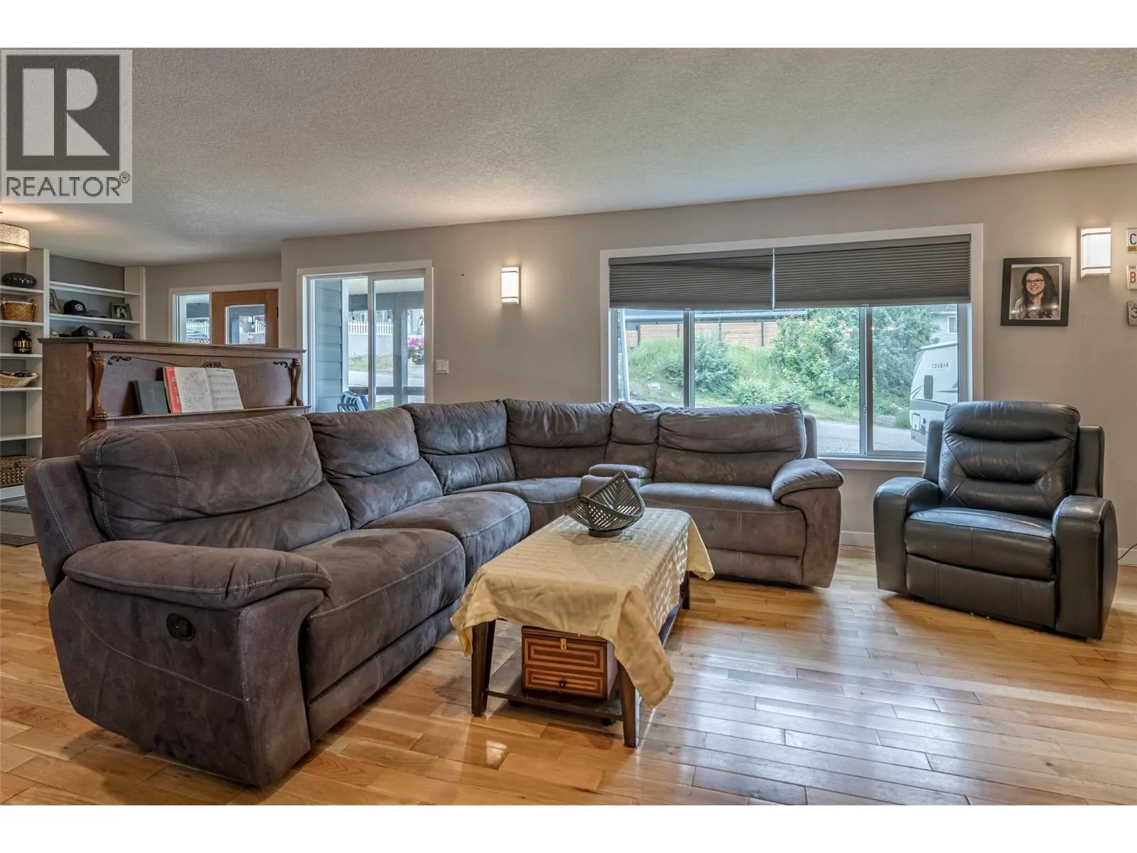 3286 Upper McLeod Road