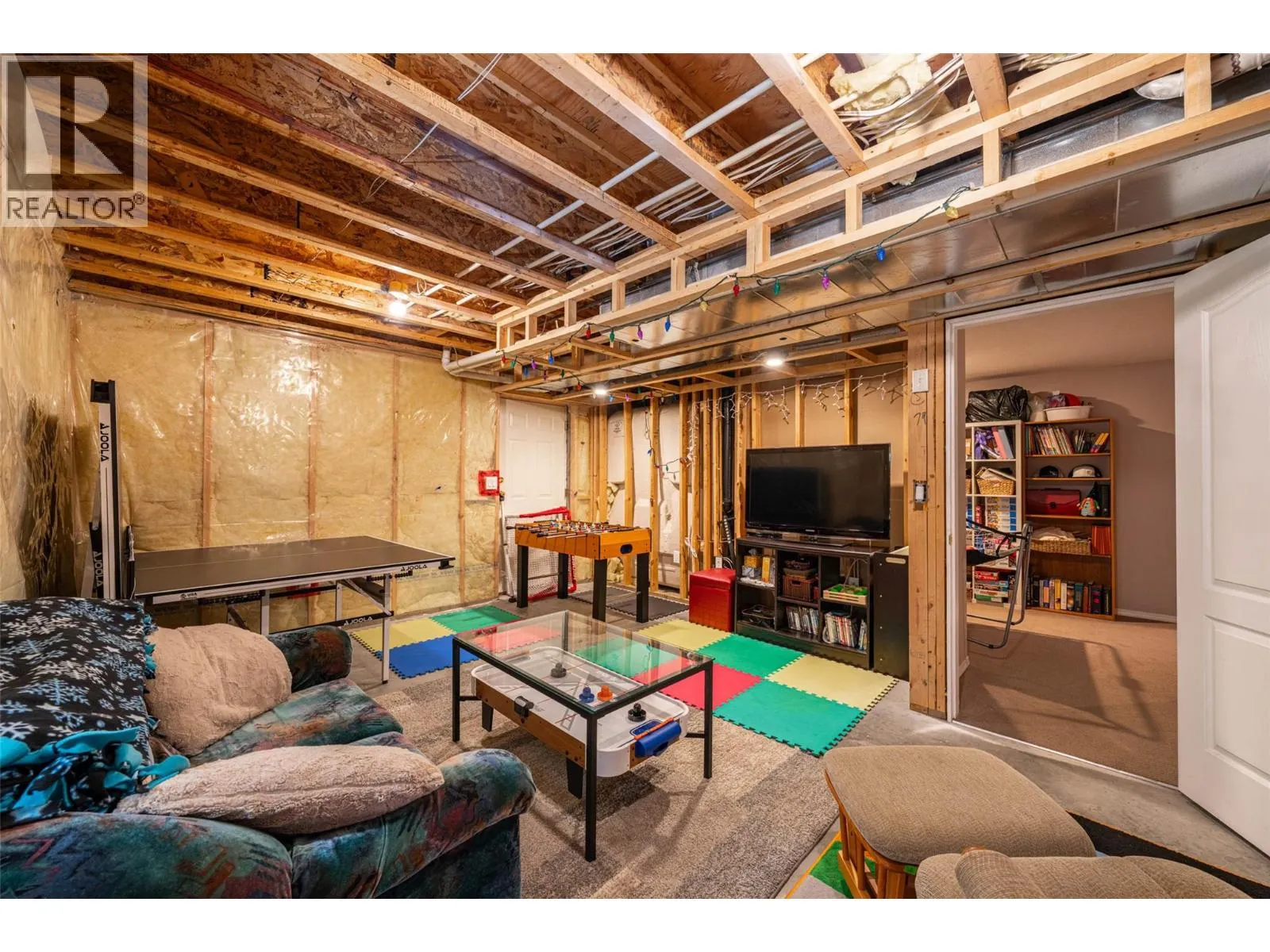 400 Fortress Crescent