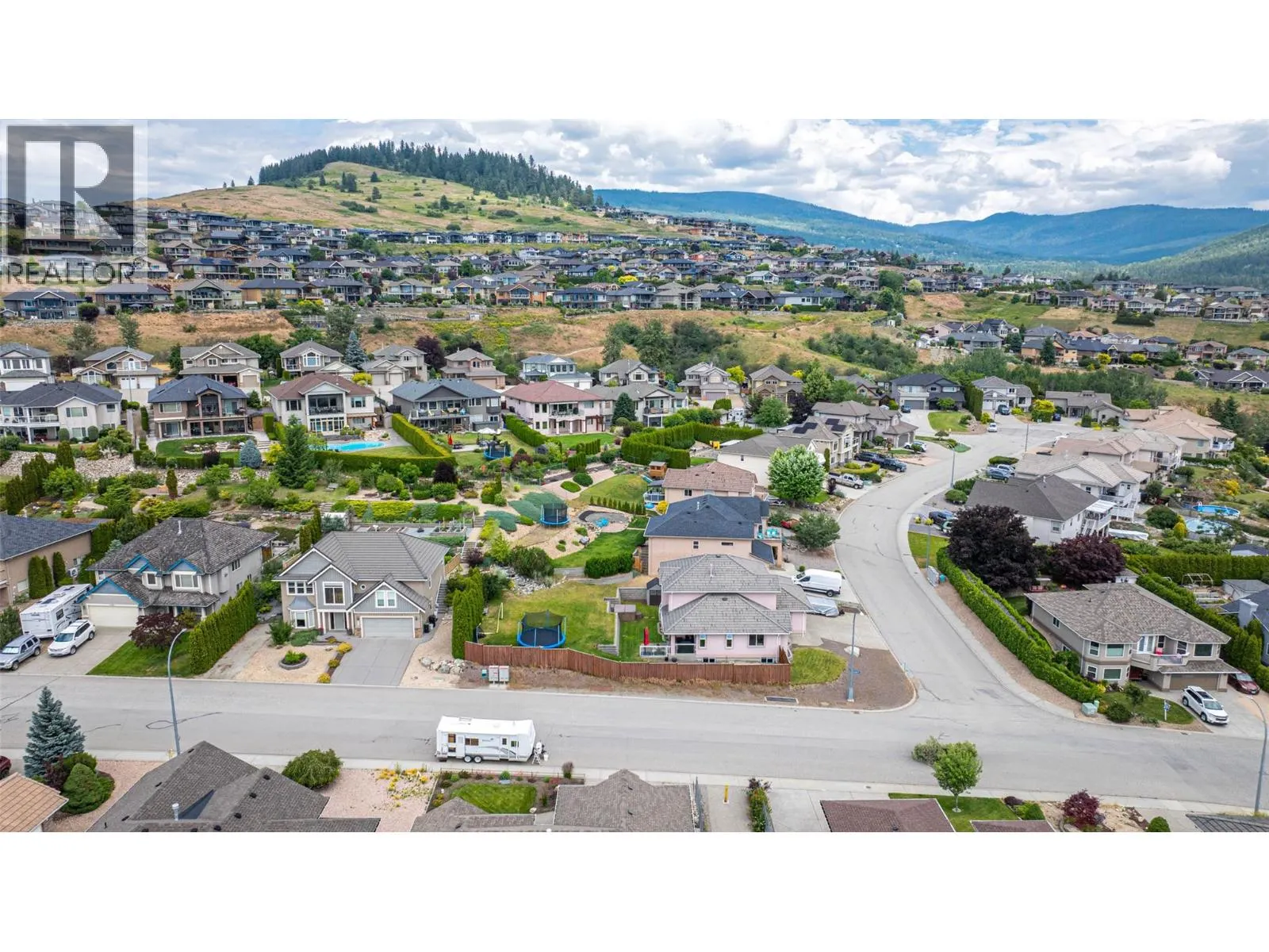 400 Fortress Crescent