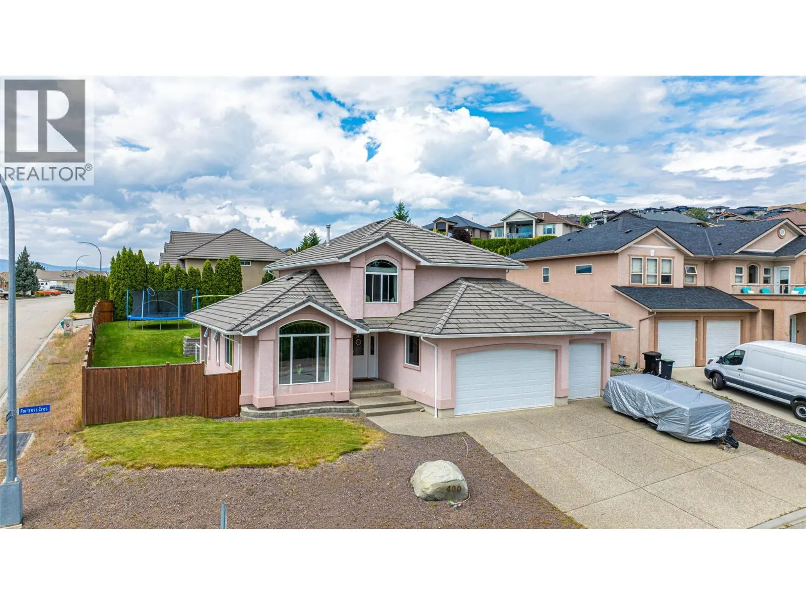 400 Fortress Crescent