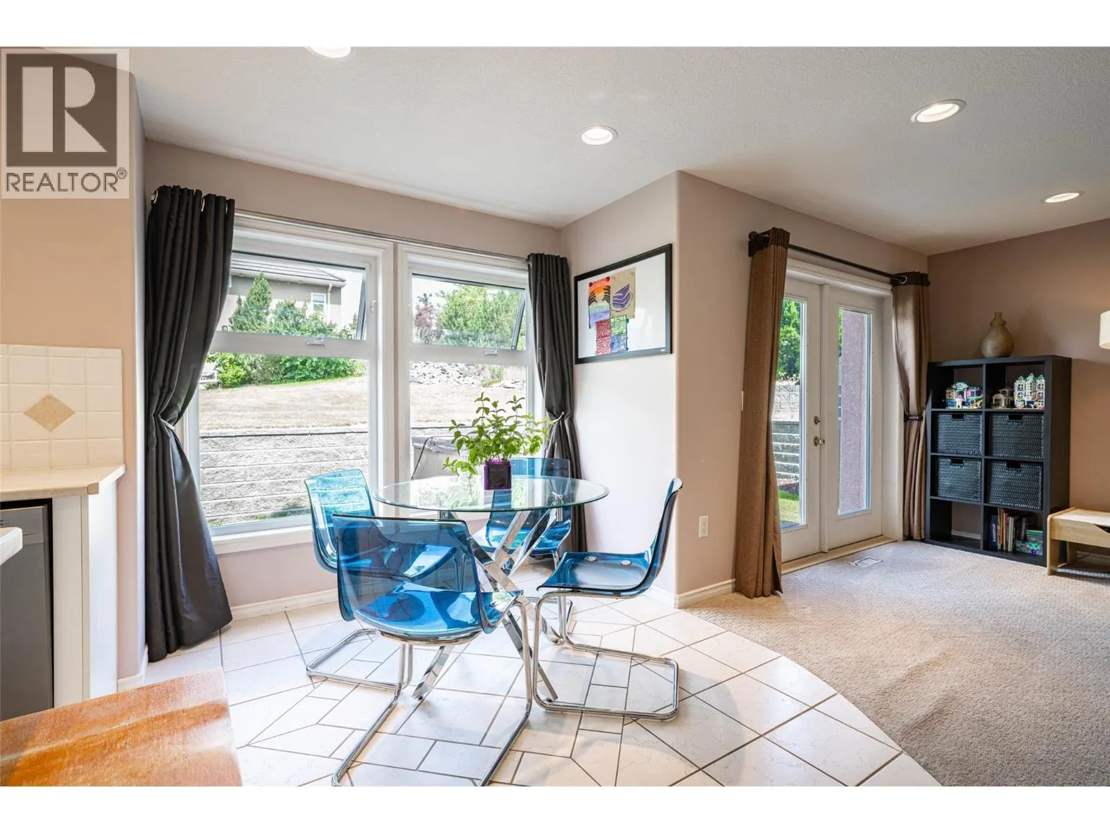 400 Fortress Crescent