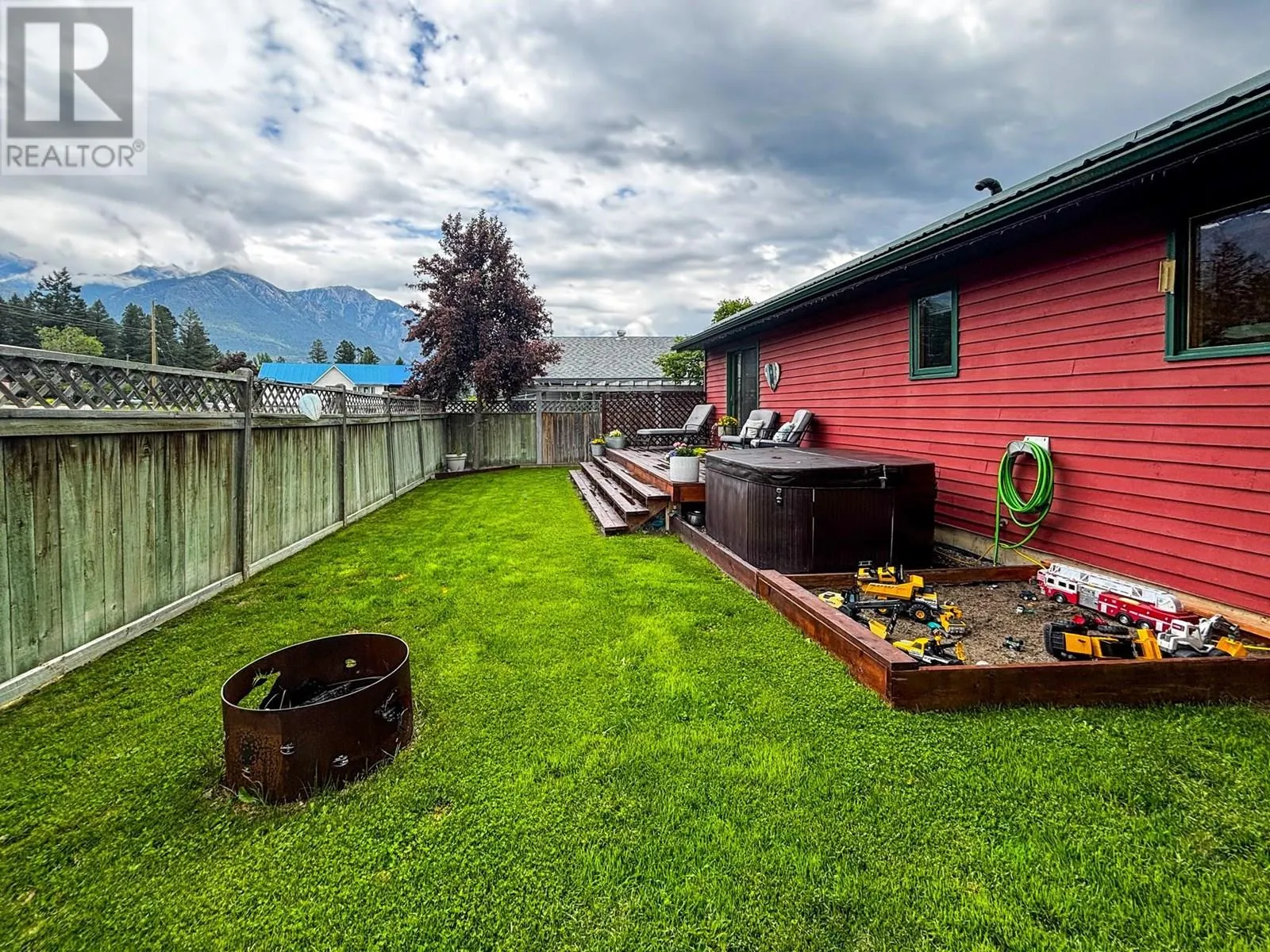 4761 CRESCENTWOOD Drive