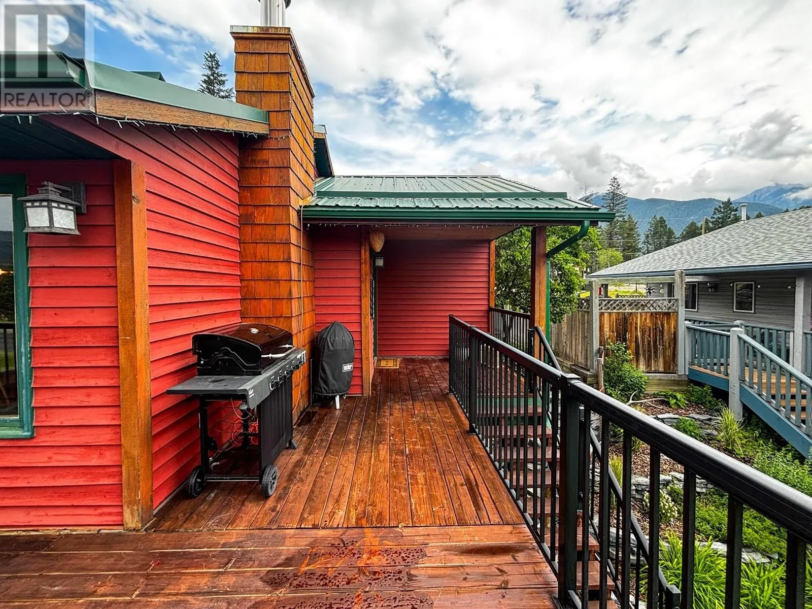 4761 CRESCENTWOOD Drive