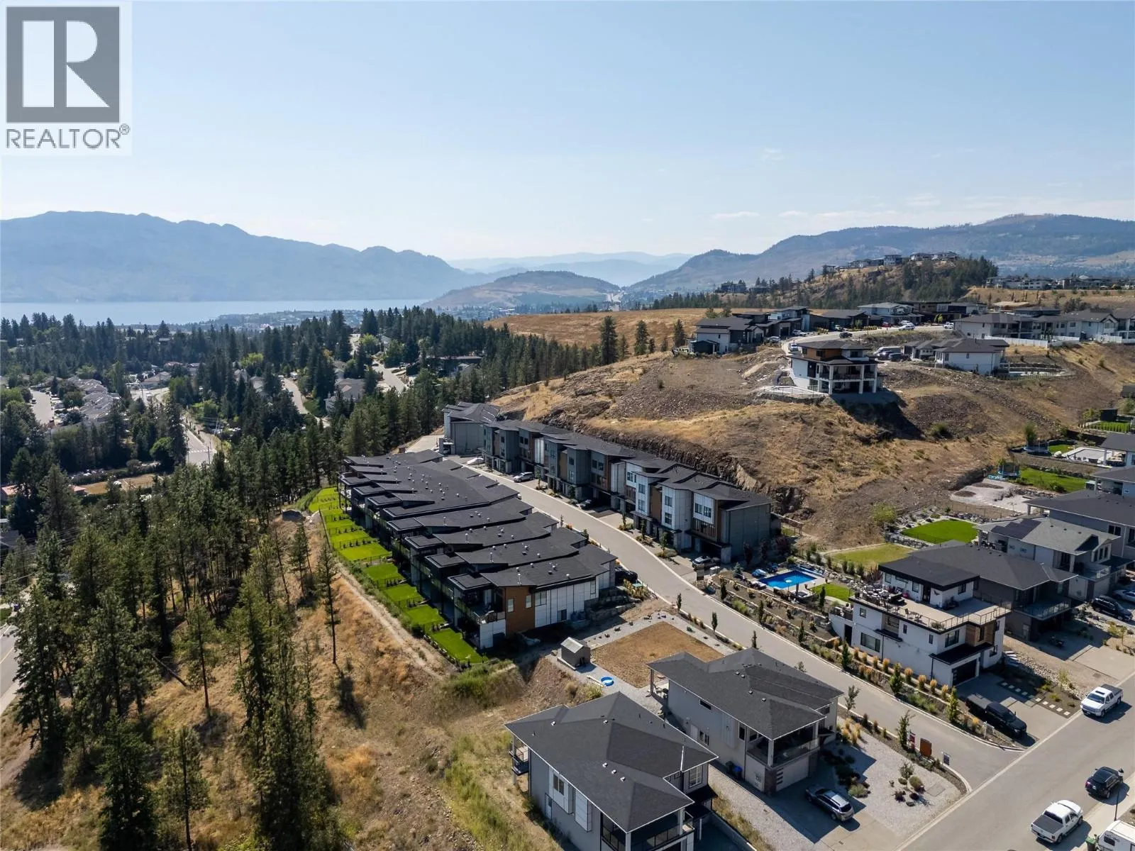 2835 Canyon Crest Drive Unit# 17