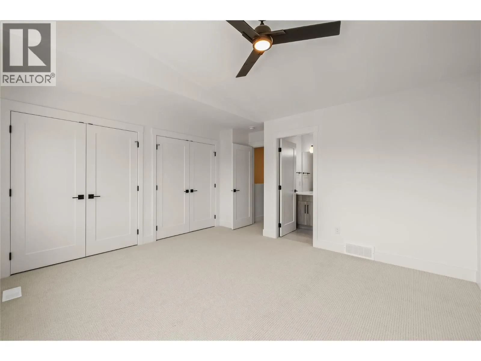 2835 Canyon Crest Drive Unit# 17