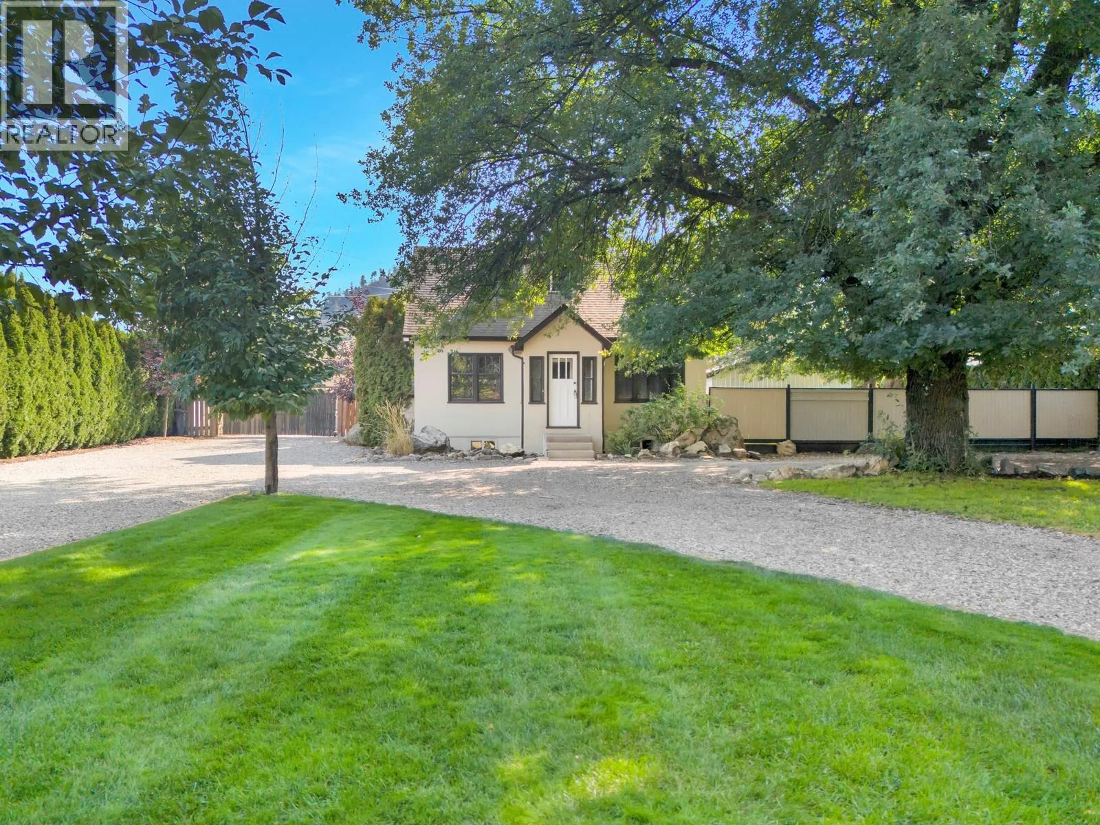 431 Valley Road