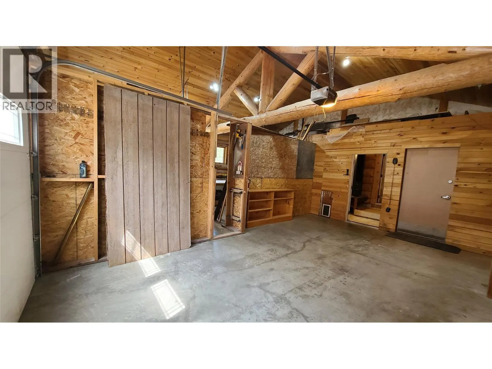 28 NINE MILE Place