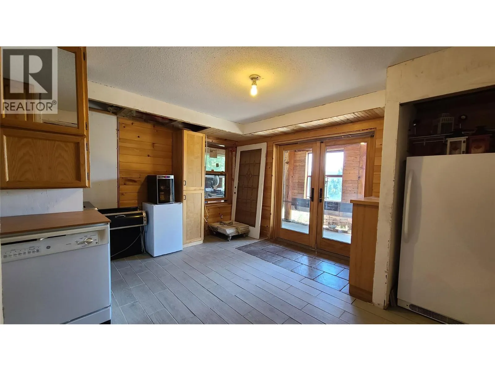 28 NINE MILE Place